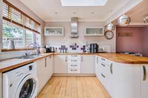 Photo 16- click for photo gallery